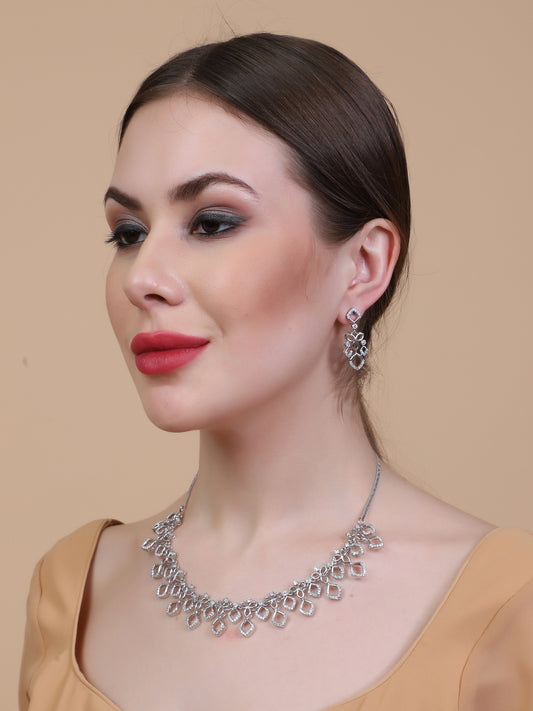 Glamourous Silver Plated Diamond Necklace Set